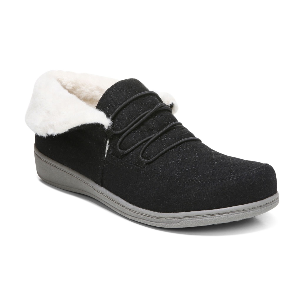 Vionic Black Believe Slipper